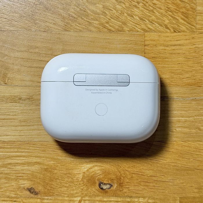 Apple AirPods Pro 1 gen. z etui A2190 - oryginalne, etui Lightning