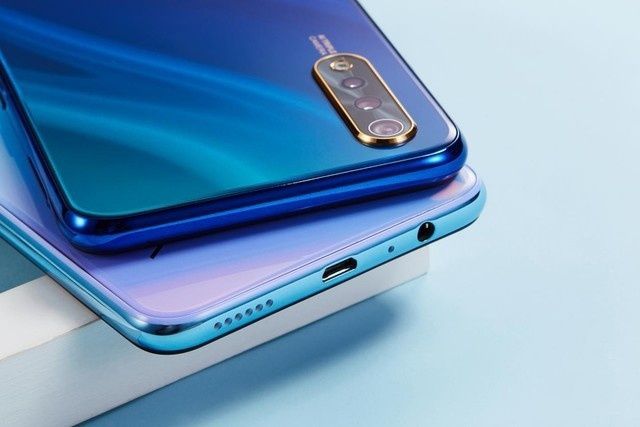 Новий VIVO S1 | 6/128 GB | light blue | смартфон
