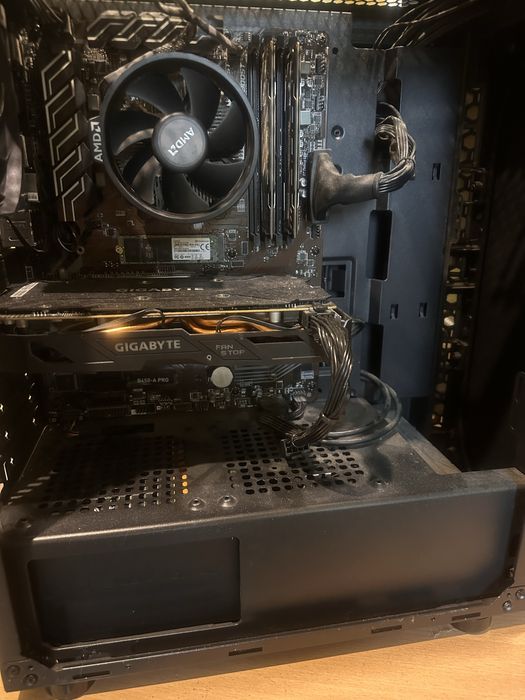 Komputer PC Gamingowy Ryzen 5 1600x Radeon RX 580 MSI B450
