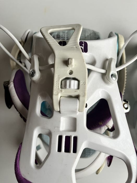 Кріплення для сноуборду GNU B-FREE, б/в