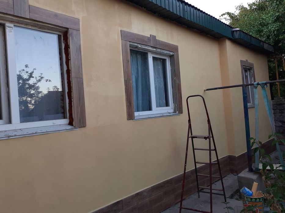 Приватні Продам ДВІ  нерухомість 160 квадратів ,100 метрів від мед кол