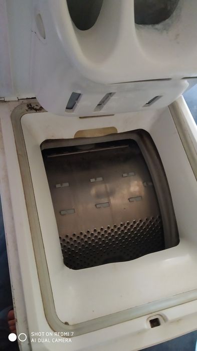 Стиральная машина Whirlpool 6кг модель AWE 7629 на запчасти