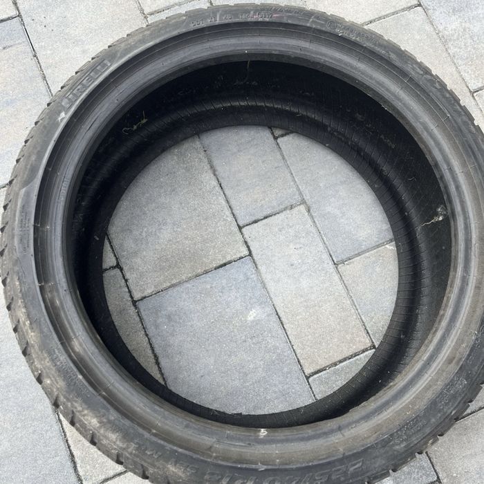 Opona  samochodowa  40R18 pirelli 225