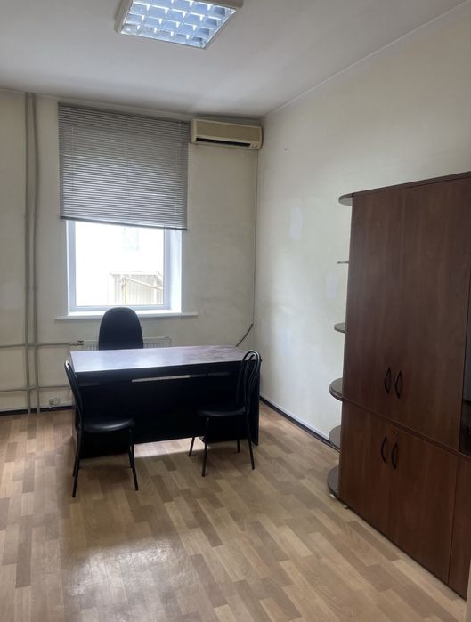 Офіс 65 кв м з меблями