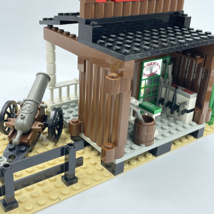 Lego System Western: Cowboys: 6765 Gold City Junction 1996 рік: 9