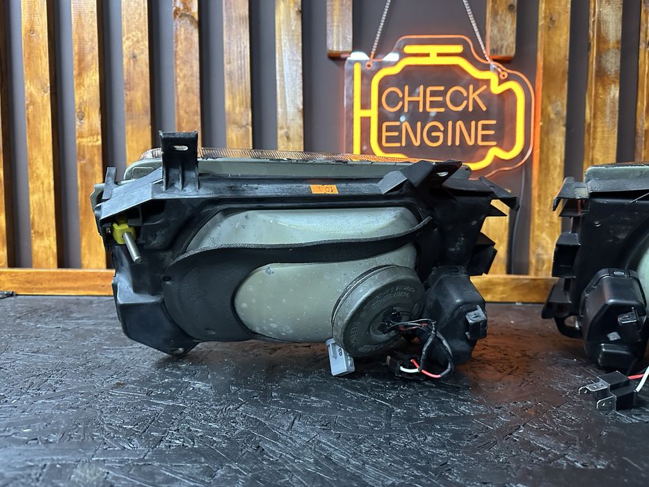 Фари Volkswagen T4. Hella. Bi-led