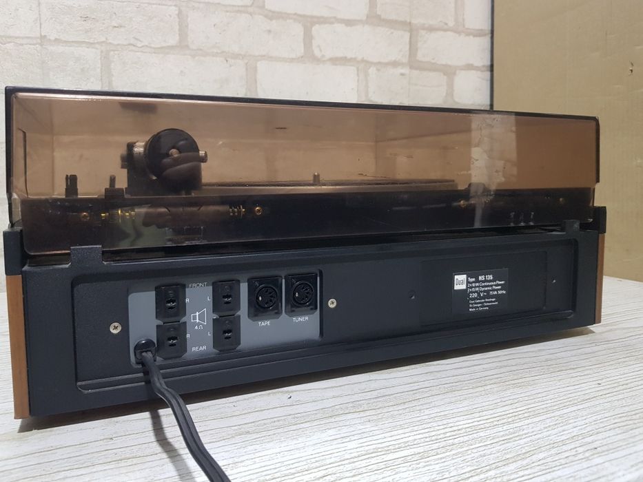 Вініловий програвач/підсилювач Dual HS 135 2×15Вт  б/у з Німеччини