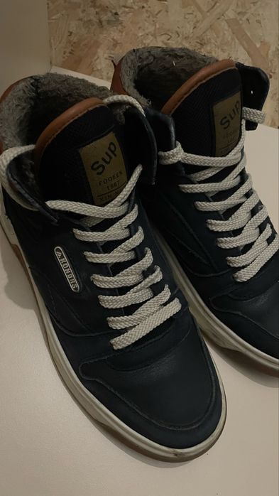 Дитяче взуття. В гарному стані