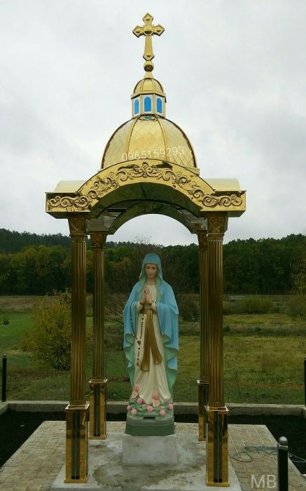 Каплички каплиця накриття дашок на скульптура (пам'ятник фигурку)