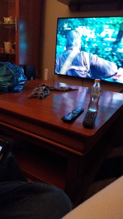 Mesa de sala de madeira