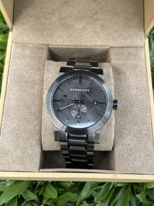 Relógio Burberry Swiss Made – Preto – Como Novo – Elegante