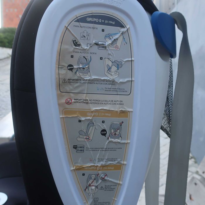 Cadeira Auto para Bebé e Criança dos 0 aos 36Kg em Bom Estado