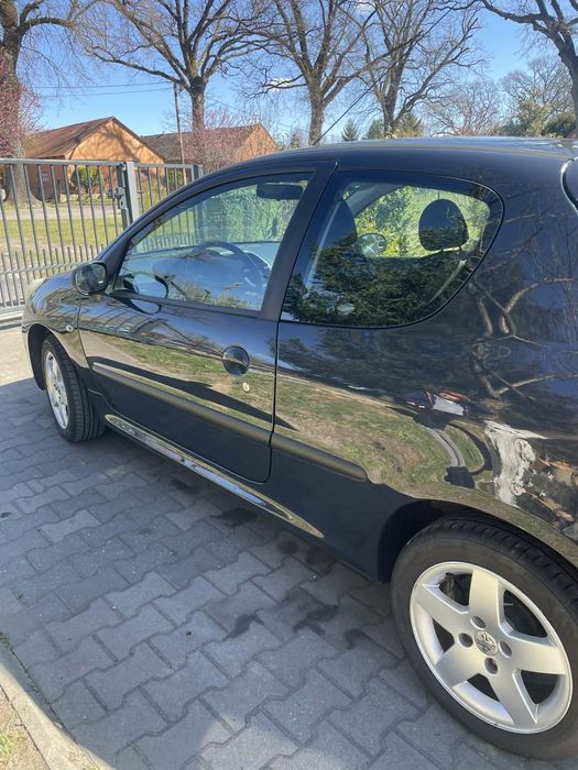 Peugeot 206 +  206plus