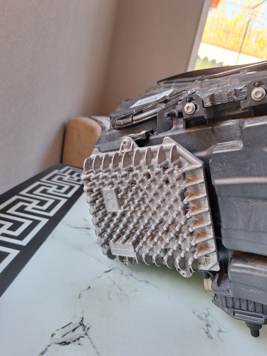 Продам фари Bmw 7series g 11-12 америка adaptive led