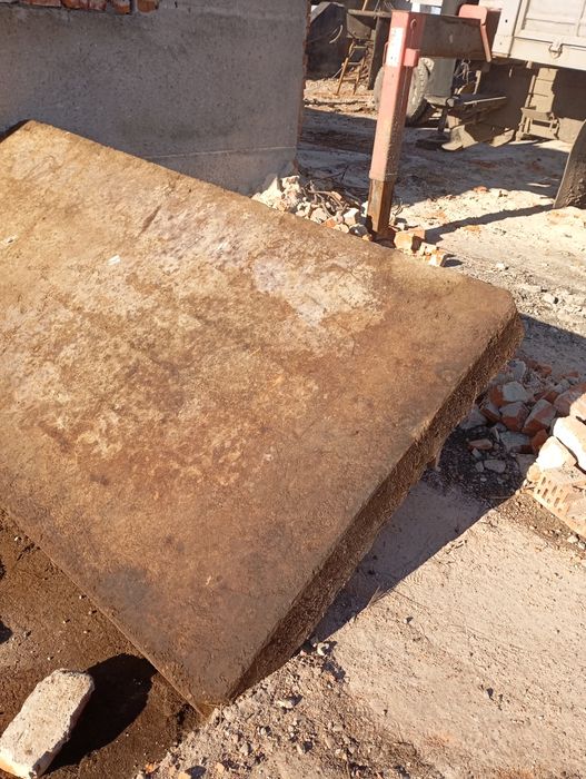 Продається труби , швелер, двотавр, кутник, ферми бочки та інший мет