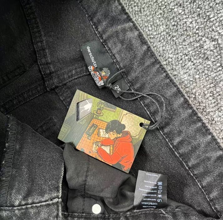 Джинси Derschutze.