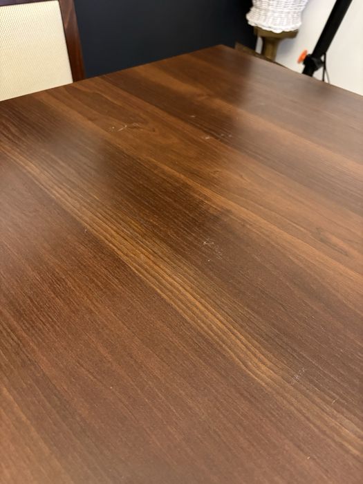 Sprzedam stół z krzesłami