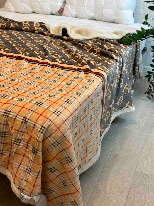 Теплий двосторонній плед