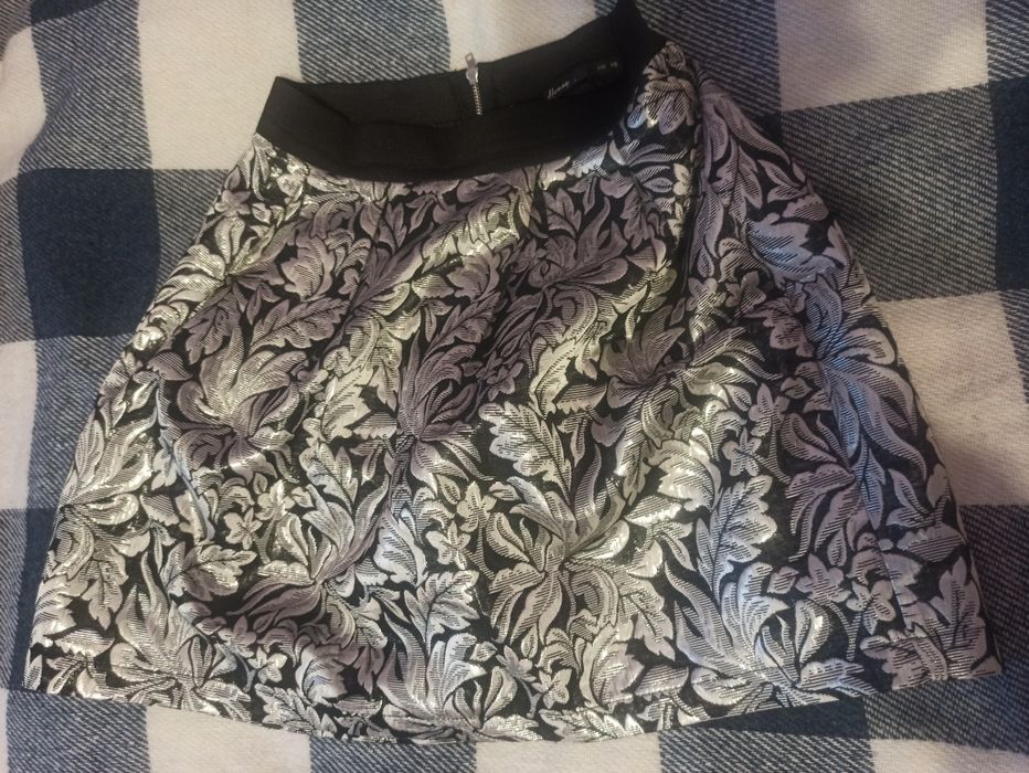 Жіноча спідниця House