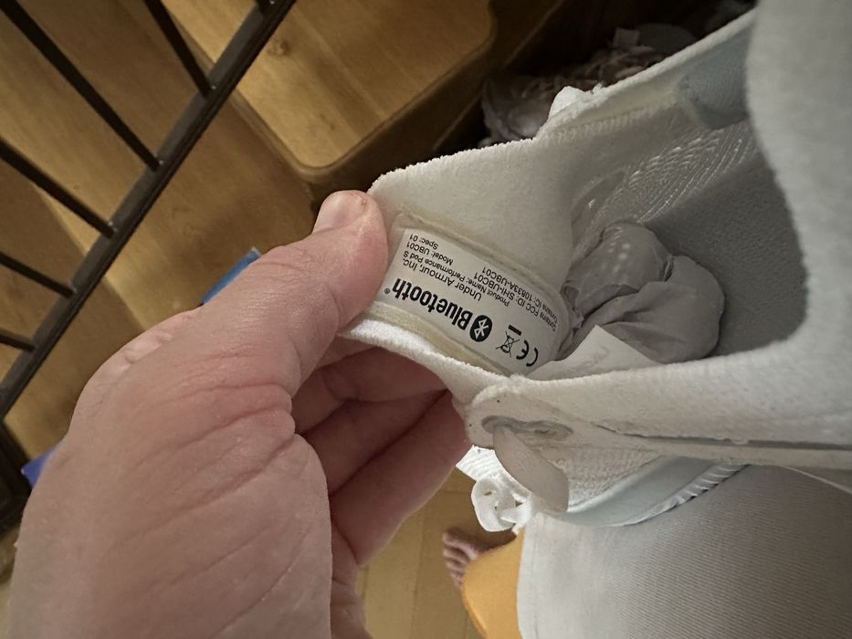 Кросівки under armour 3024786-101 оригінал білі р.35,5