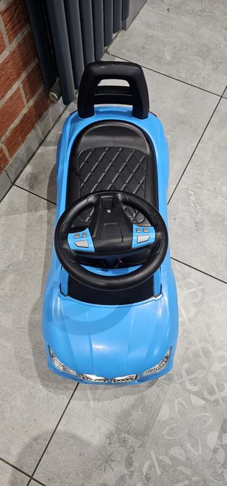 Auto policyjne z dzwiekiem jezdzik