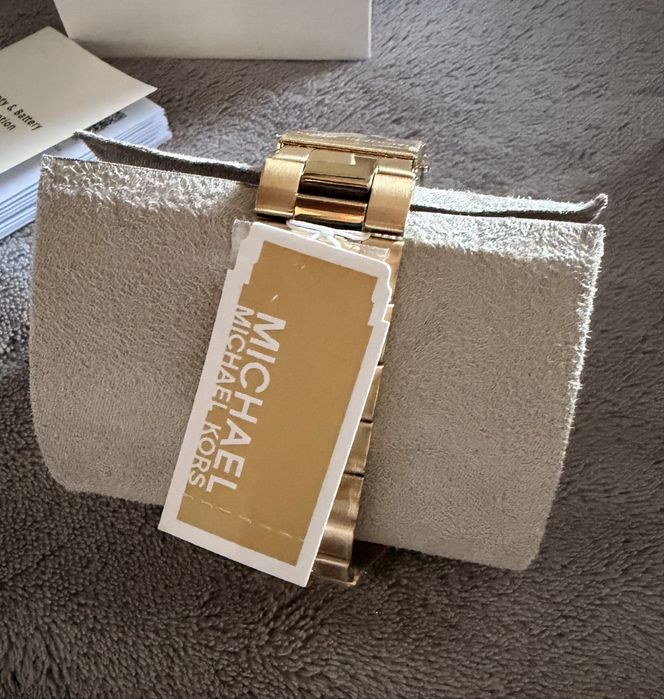 Relógio Michael Kors LENNOX Dourado