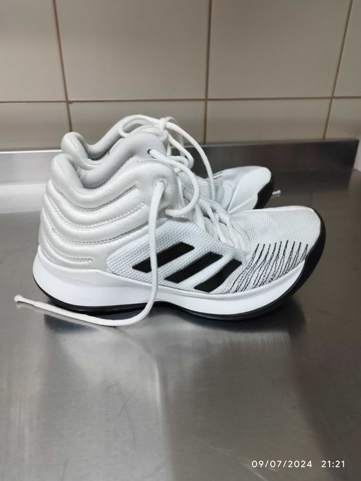 Tenis Basquetebol Adidas Pro Spark