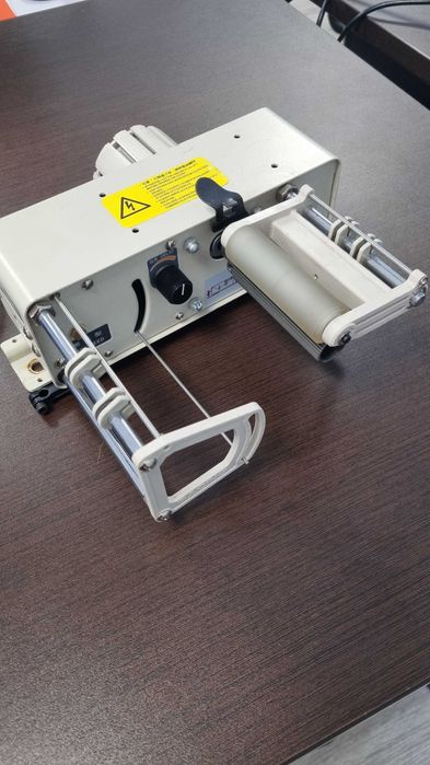 RACING SIDE TAPE FEEDER