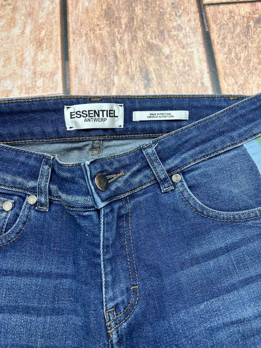 Spodnie Jeansowe Essentiel Antwerp