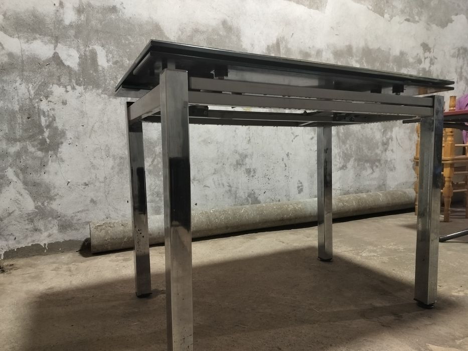 Стіл скляний розкладний 100см*100см кухонний