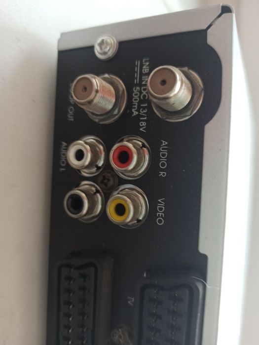 Strong SRT 4402 тюнер, ресивер