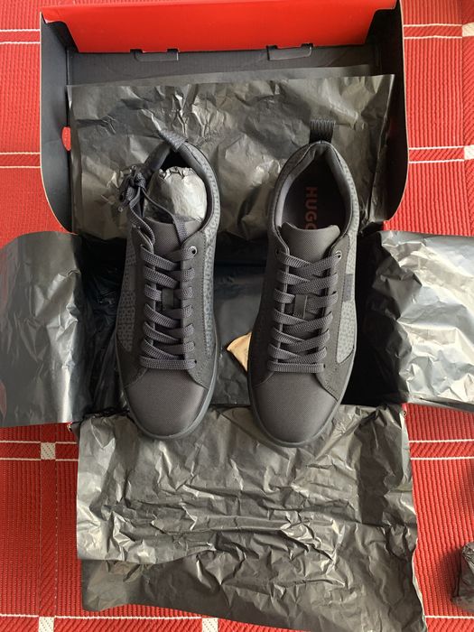 Sapatilhas Hugo Boss- Tamanho:42- Novo com etiquetas