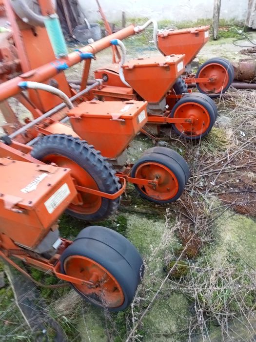 Siewnik do kukurydzy Aeromat