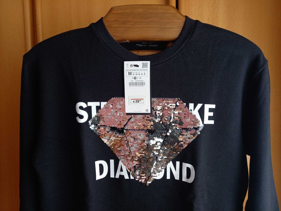 (NOVA, PORTES GRÁTIS) ZARA: Sweatshirt Aplique de Lantejoulas Diamante