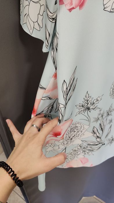 Sukienka śliczna NOWA