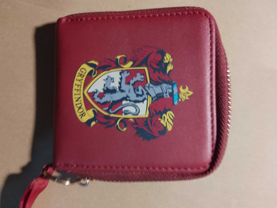 stary portfel harry potter gryffindor czerwony