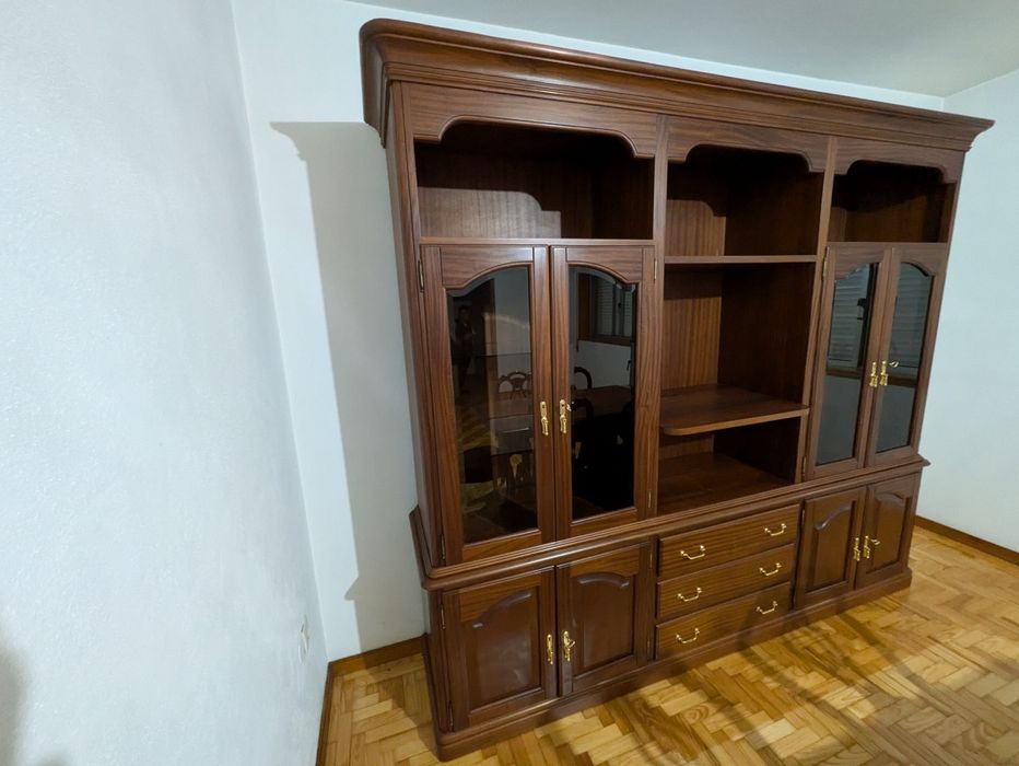 Mobília vintage - armário aparador em cerejeira