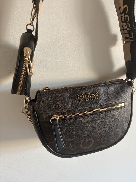 Mala Guess como nova