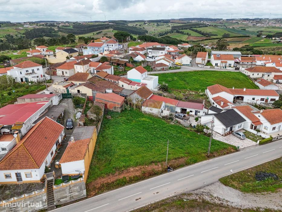 Terreno para venda com 640 m² no Casal do Moinho (Moita dos Ferreiros) — Moita dos Ferreiros, Lisboa
