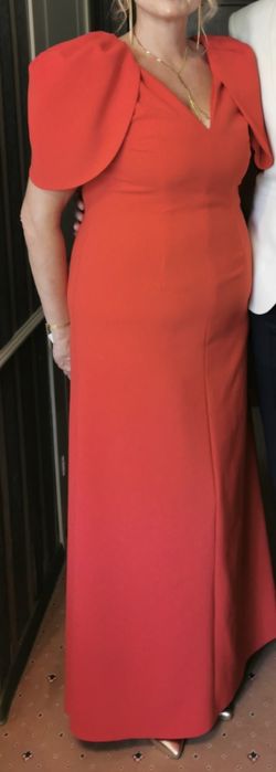 Piekna hiszpańska suknia wieczorowa