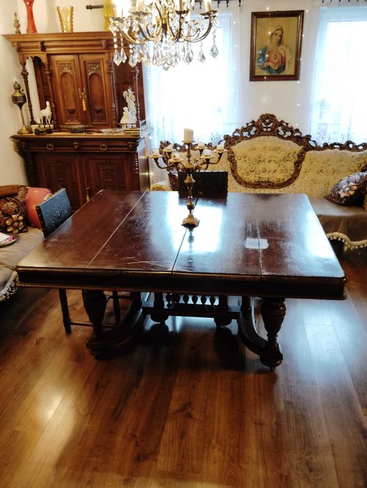 Rozkładany stół +6  krzeseł