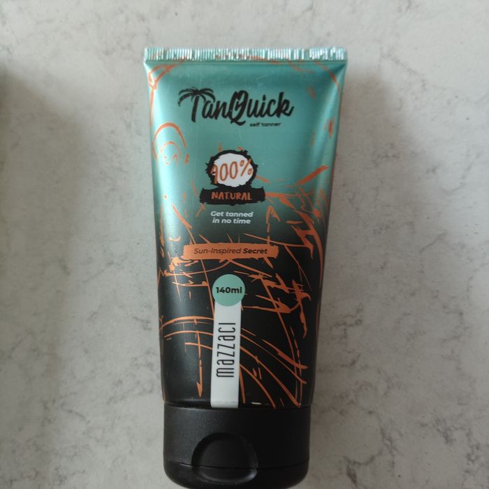 Samoopalacz pięknie pachnie kremowy naturalna opalenizna