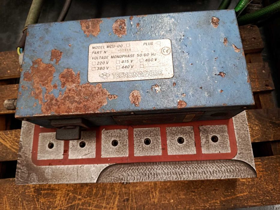 Mesa magnética c/ controlador TECOMAGNETE