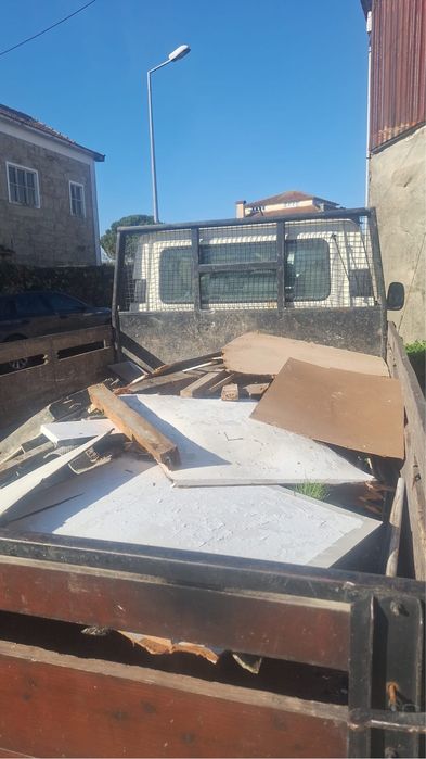 Recolha de entulho, limpeza de terrenos/jardins, pequenas demolições