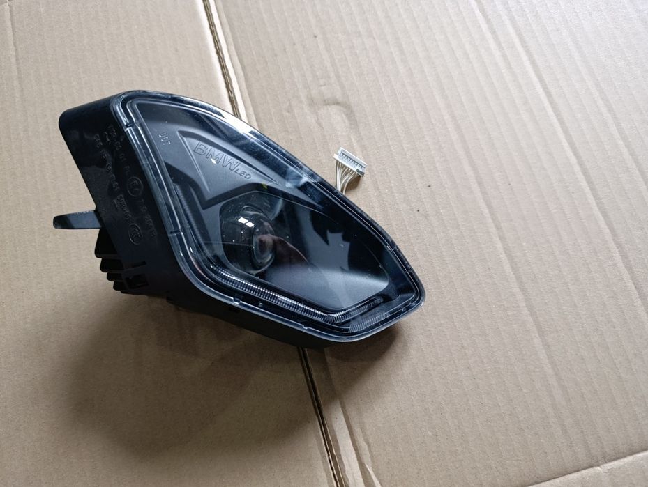 Lampa led reflektor prawa prawy przód przednia BMW S 1000 RR K67 2021 - 2023