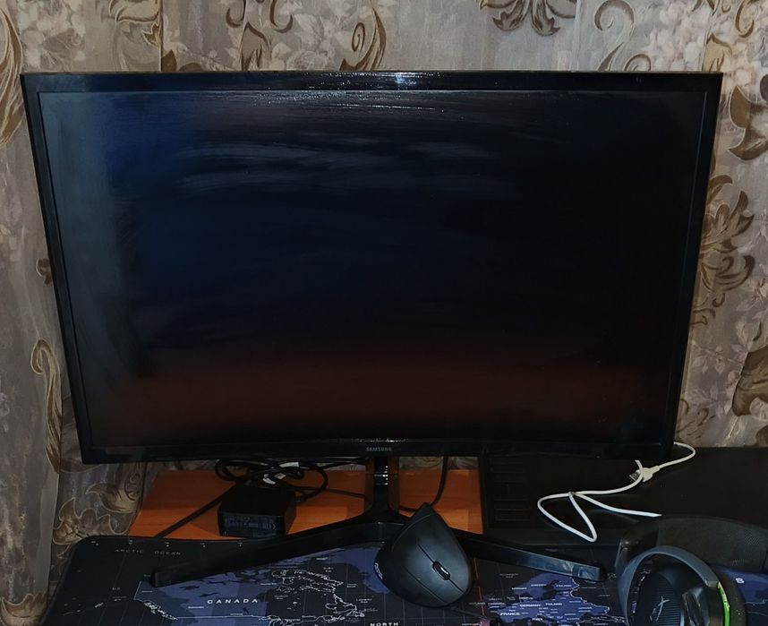 Монітор 23.6  Samsung