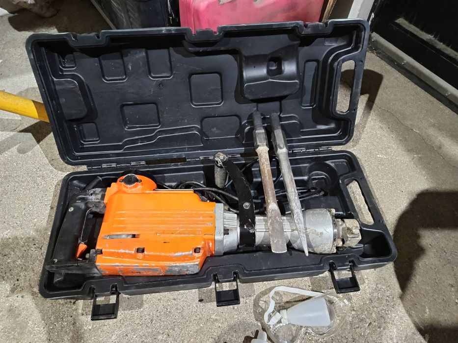 Martelo demolidor 2200w Induzido avariado