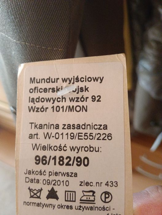 Sprzedam mundur wyjsciowy