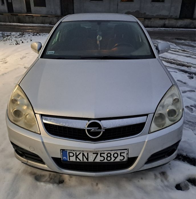 Opel Vectra 2,2 benzyna polift, nowy przegląd,  długo OC.