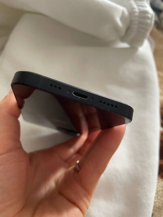 Продам Iphone 12 64 neverlok